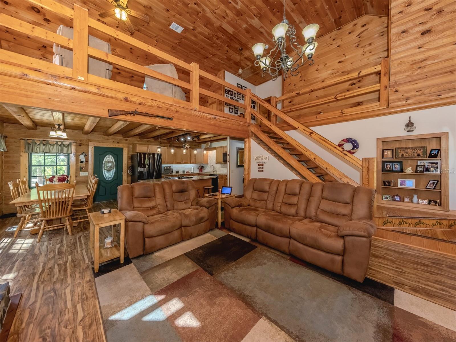 Listing Image #11