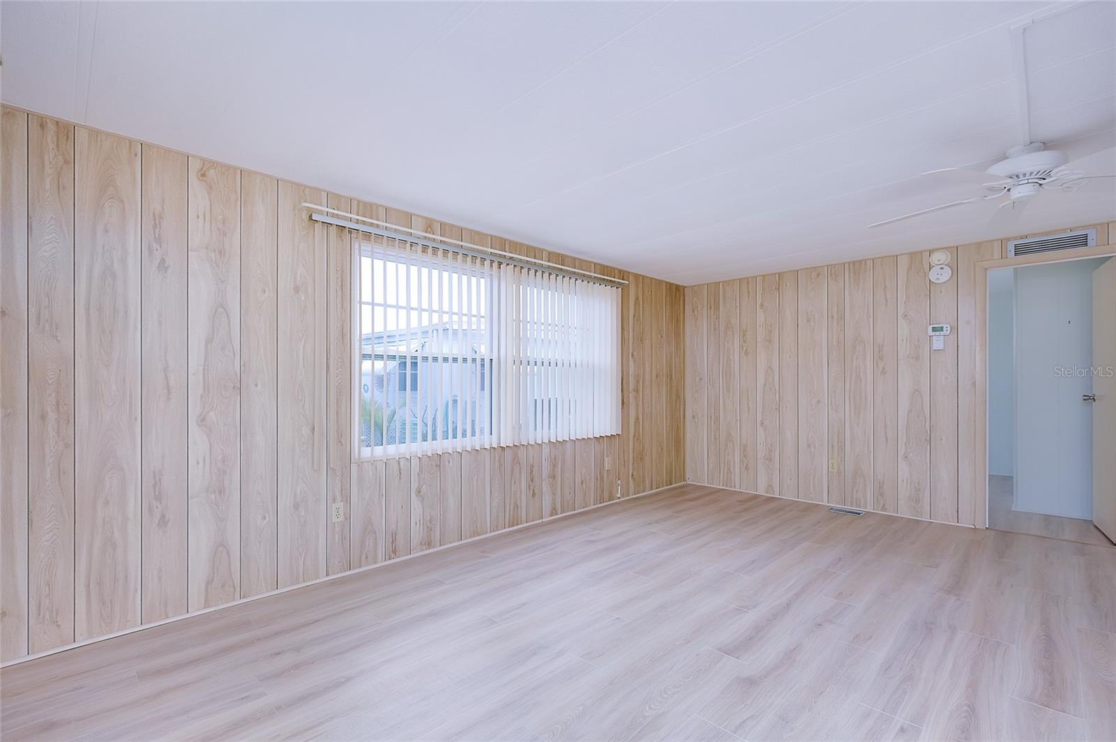 Listing Image #5