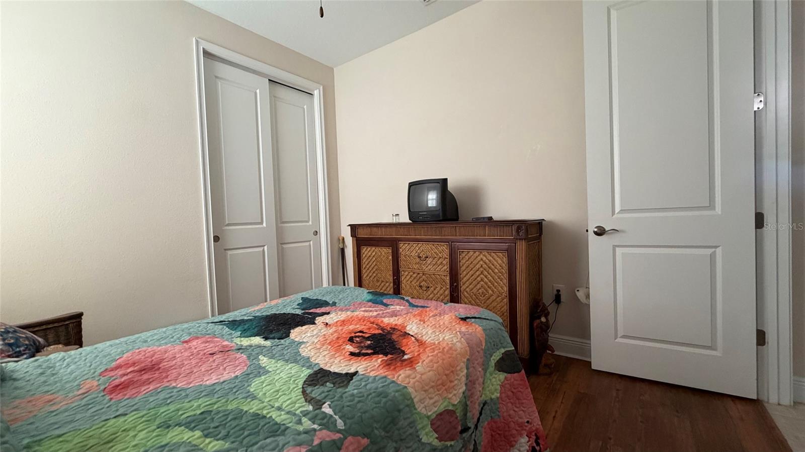 Listing Image #25