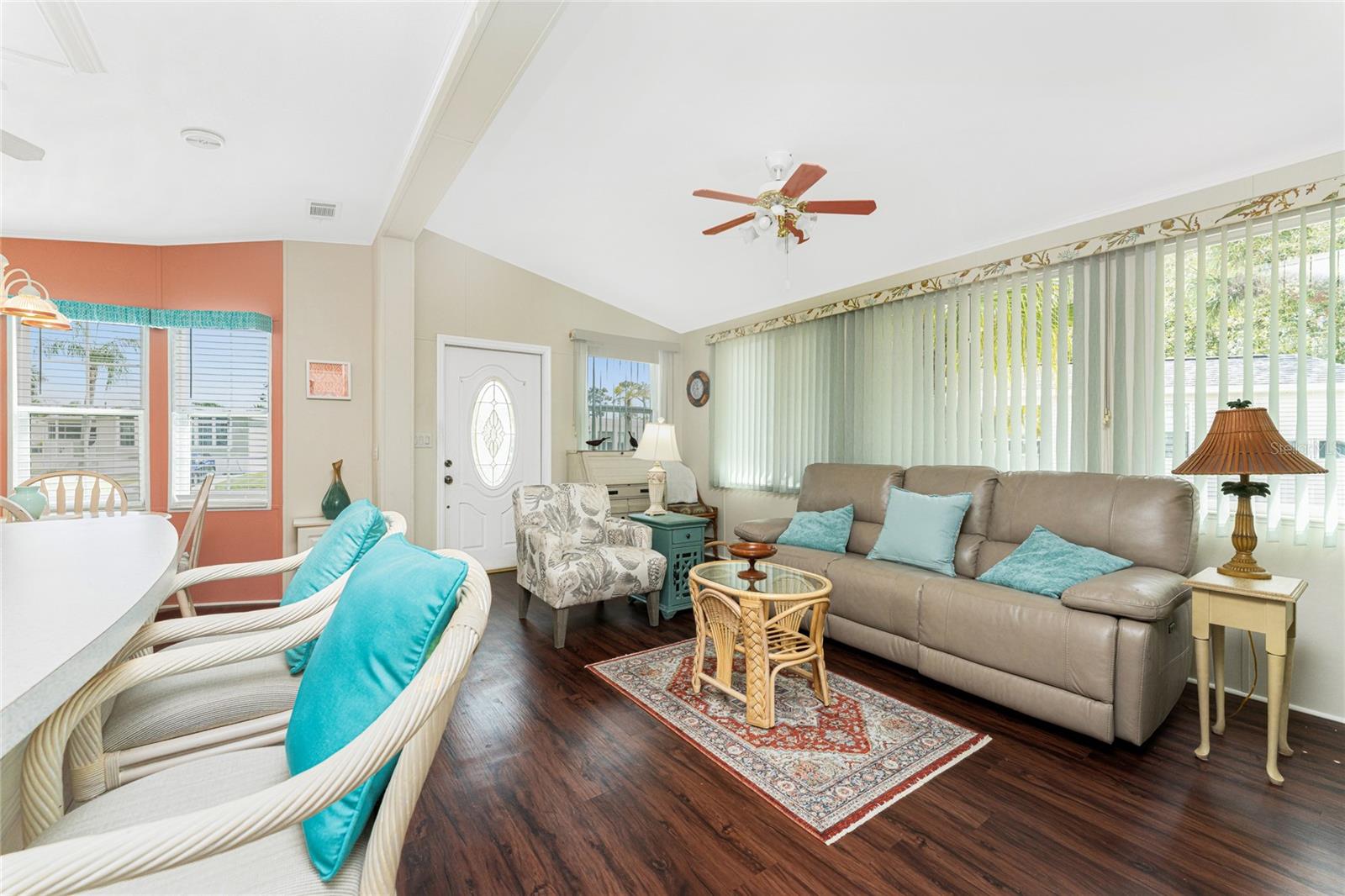 Listing Image #13