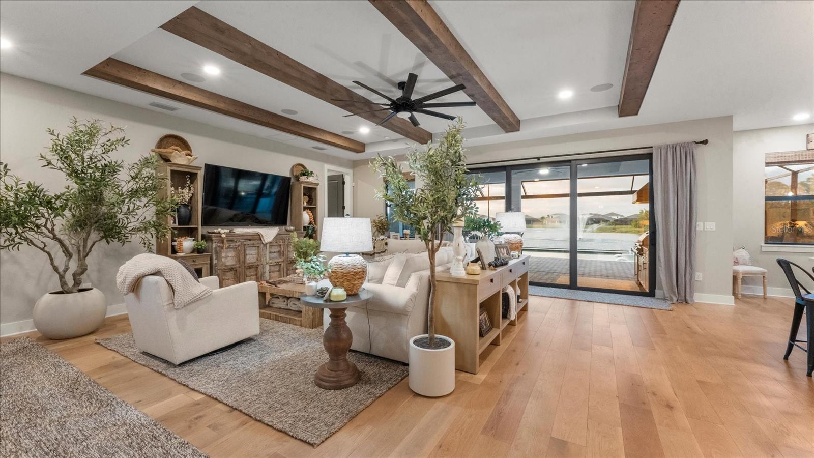 Listing Image #7