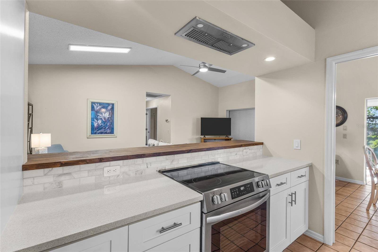 Listing Image #3