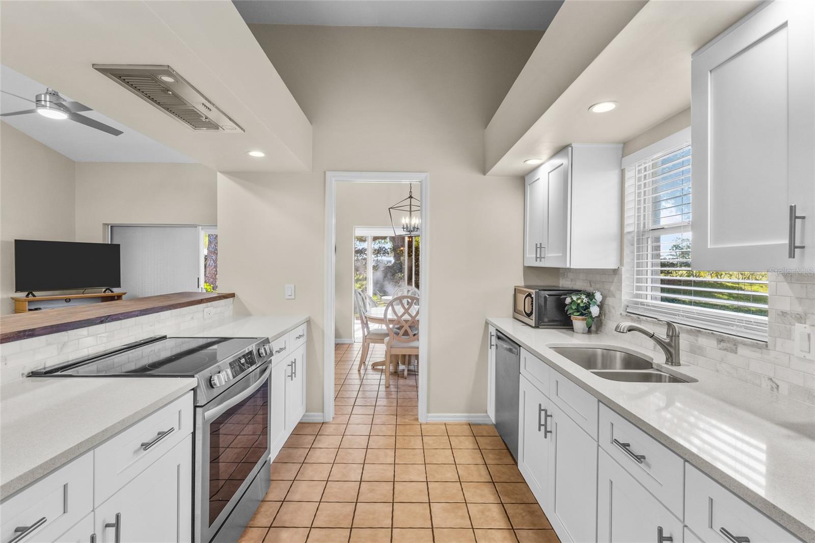 Listing Image #4