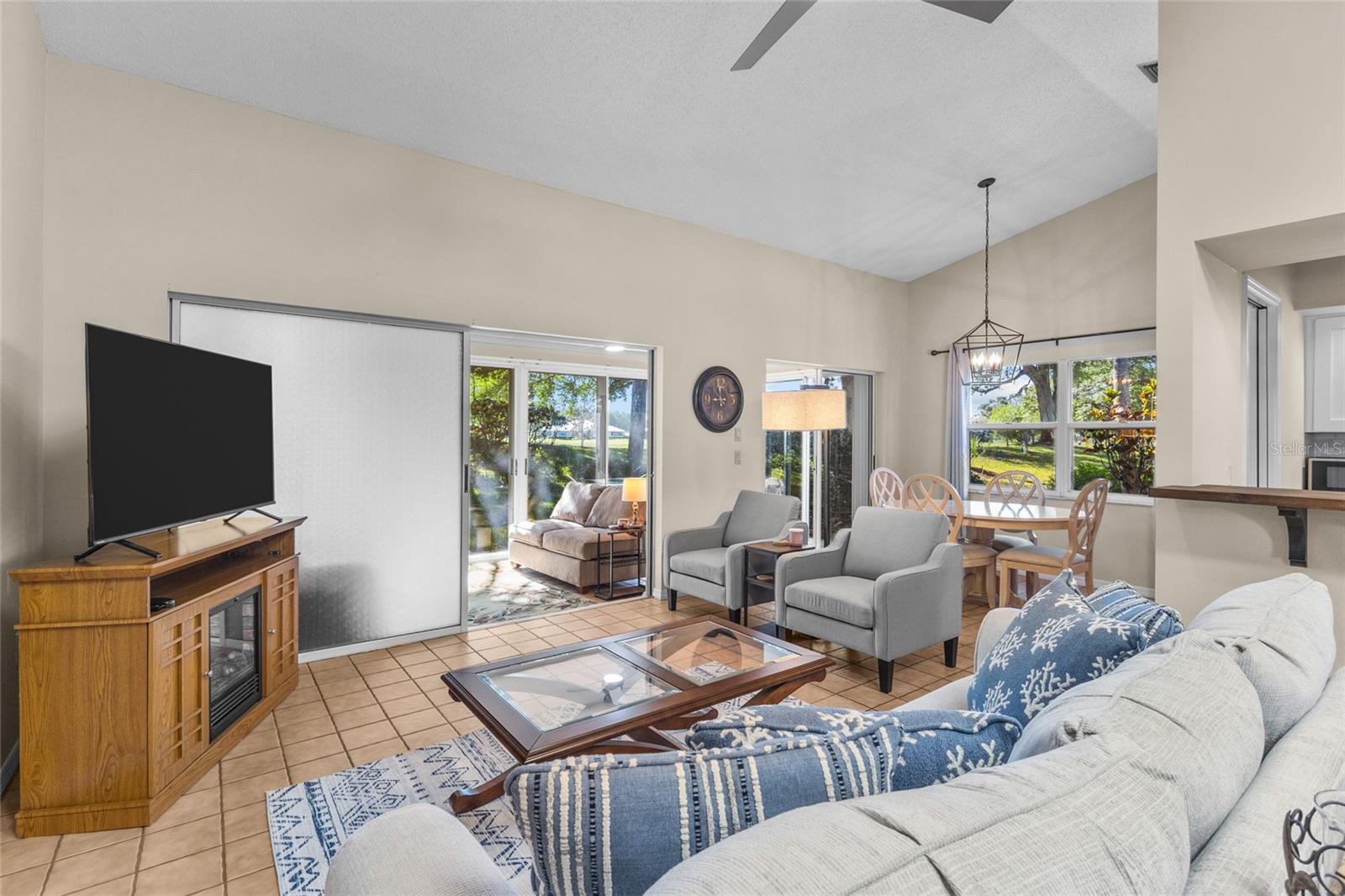Listing Image #12