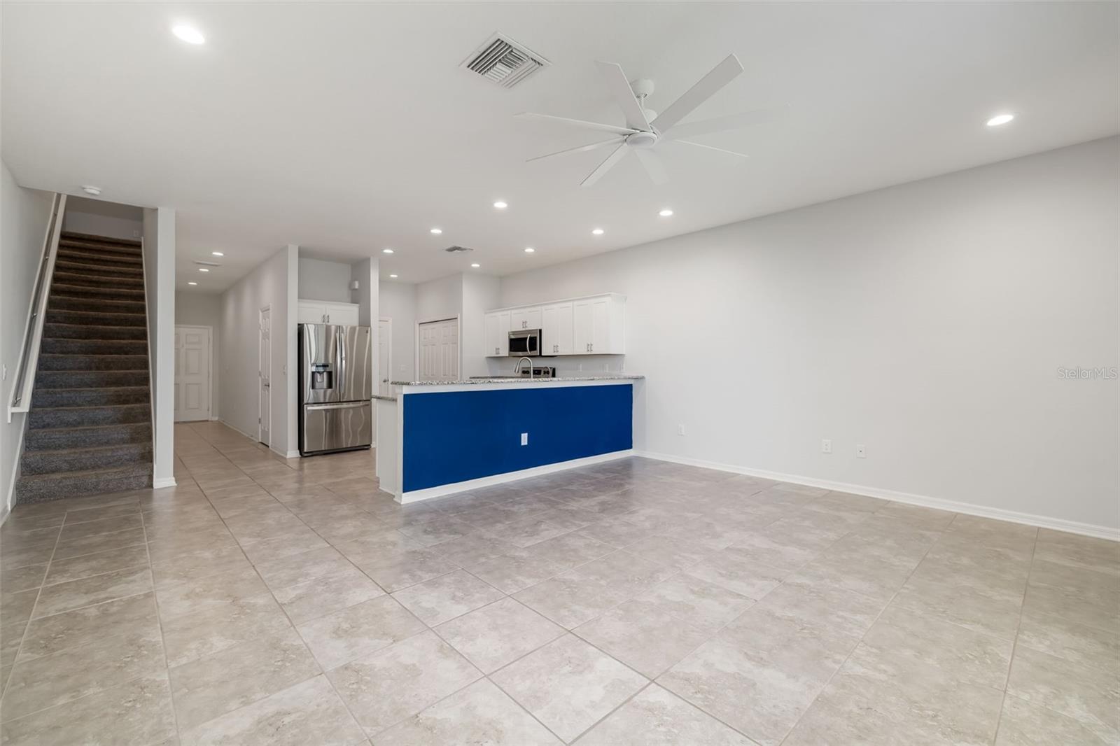 Listing Image #9