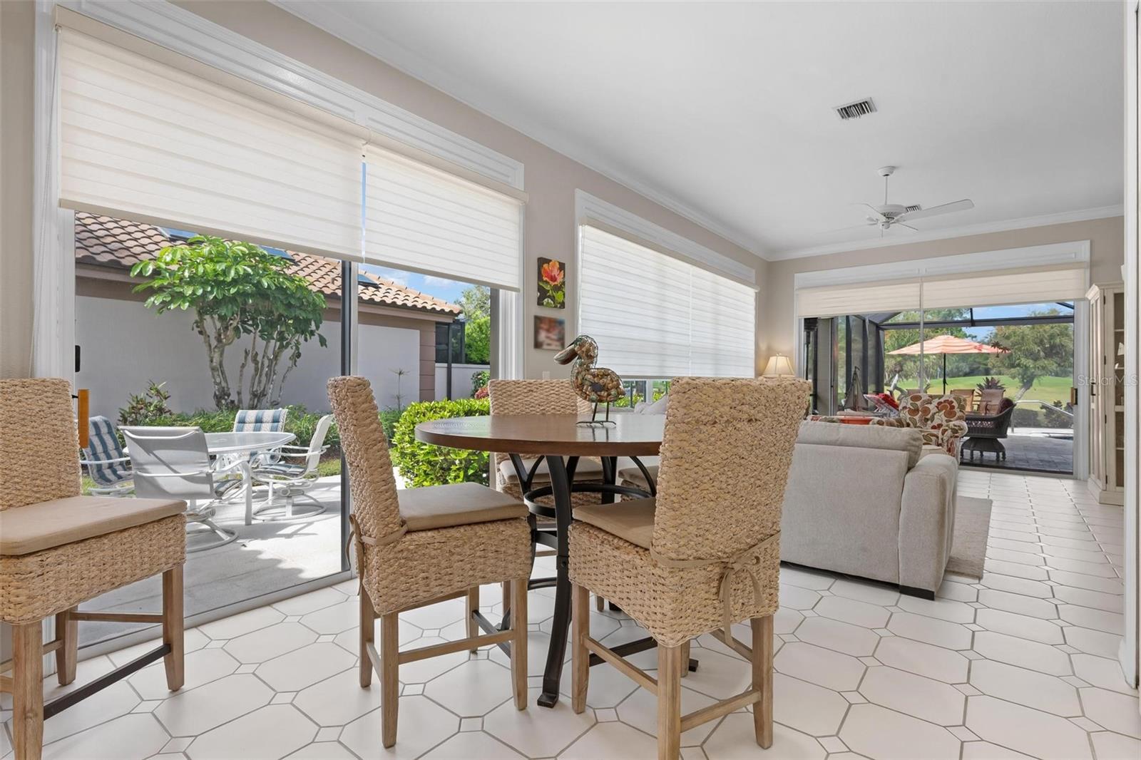 Listing Image #9