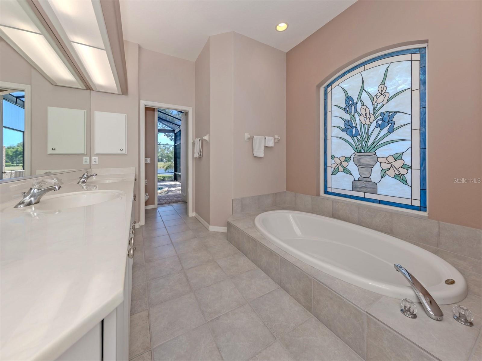 Listing Image #13