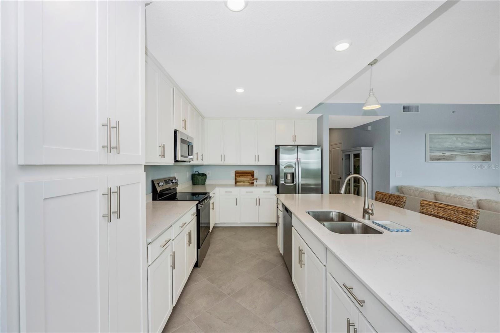 Listing Image #9
