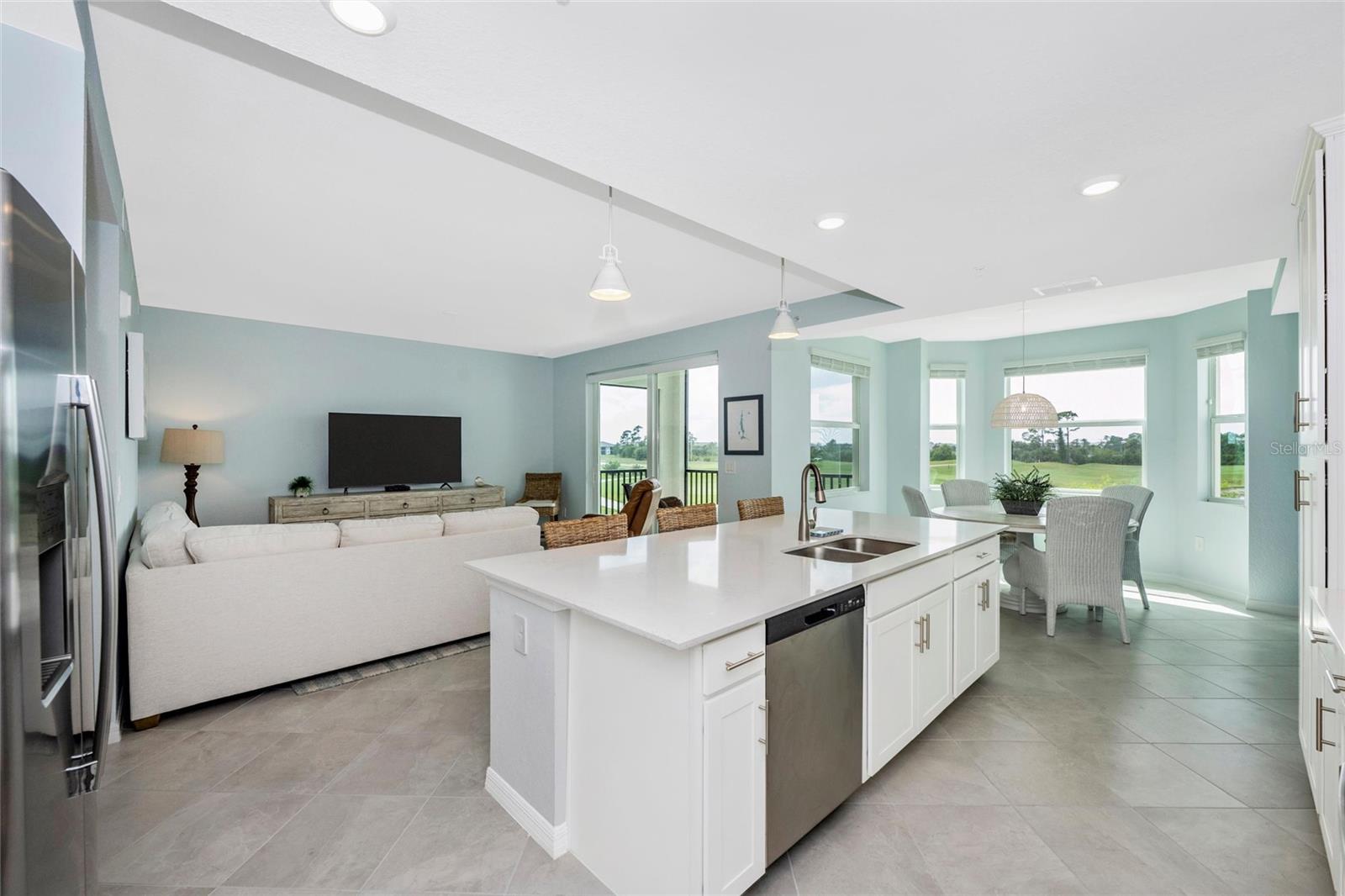 Listing Image #12