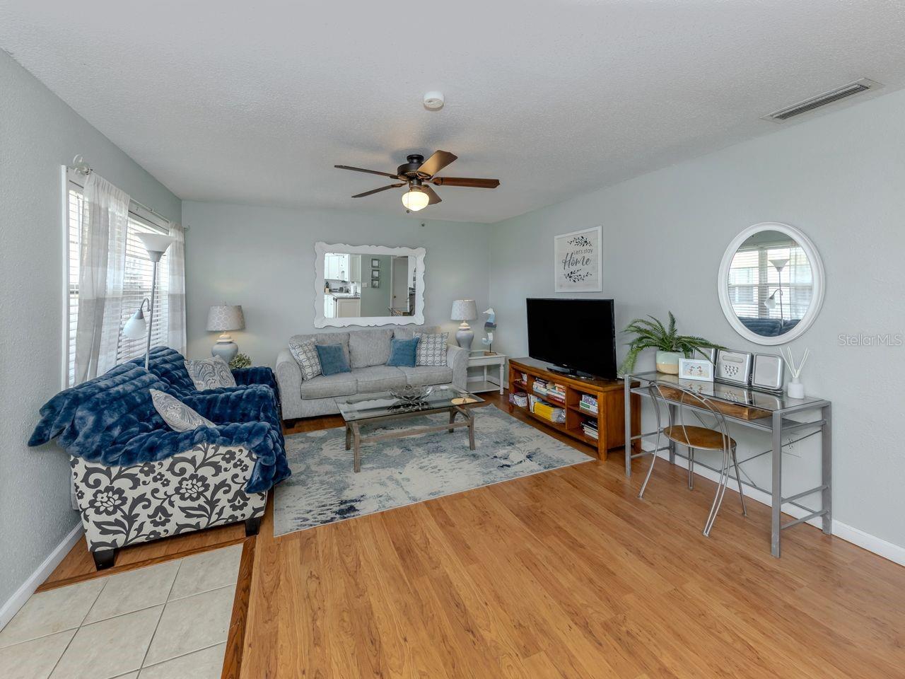 Listing Image #4