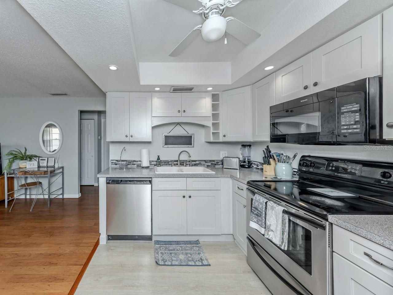 Listing Image #5