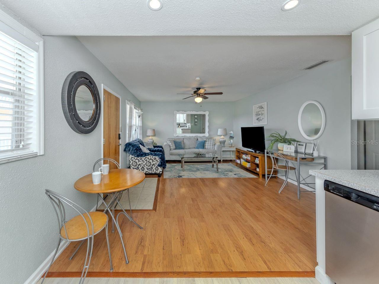 Listing Image #7