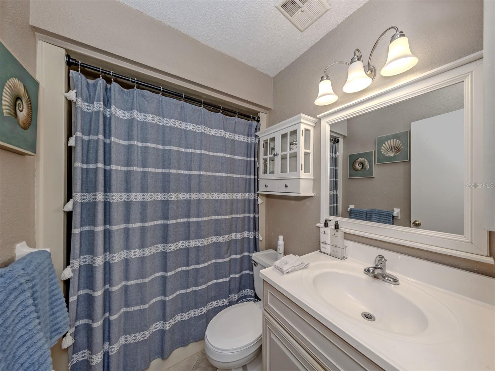 Listing Image #15