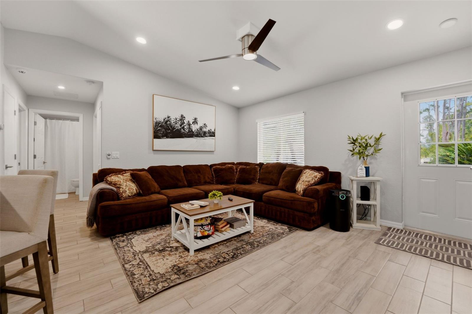 Listing Image #6