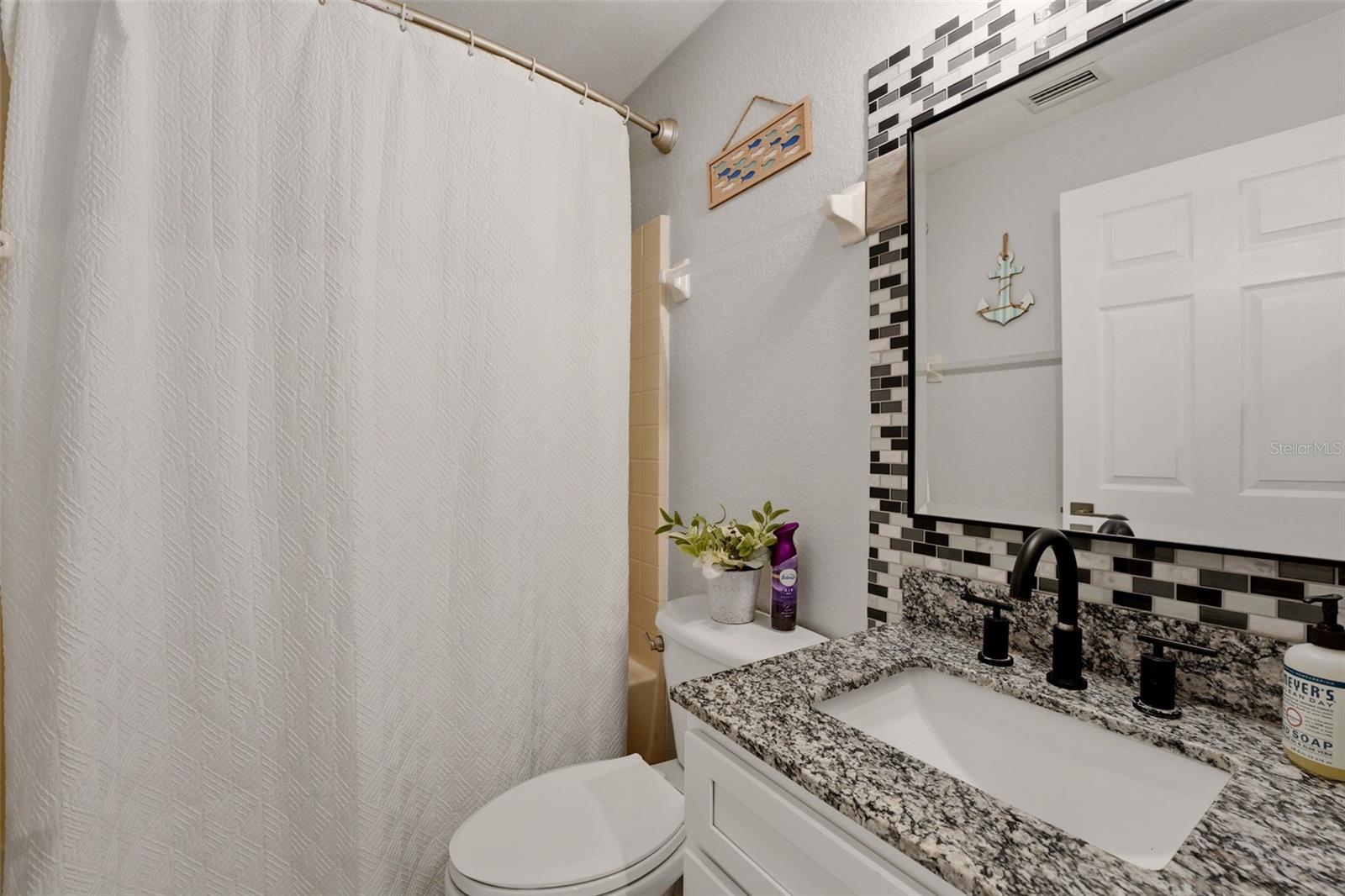 Listing Image #14