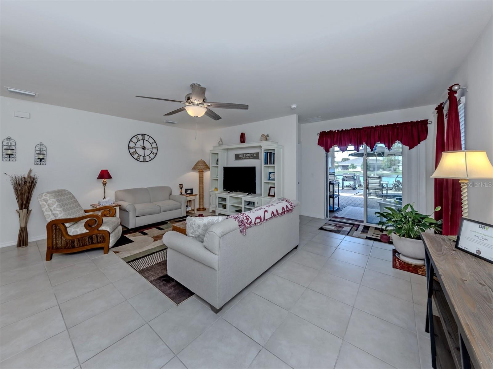 Listing Image #5