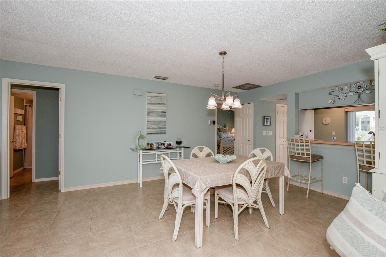 Listing Image #5