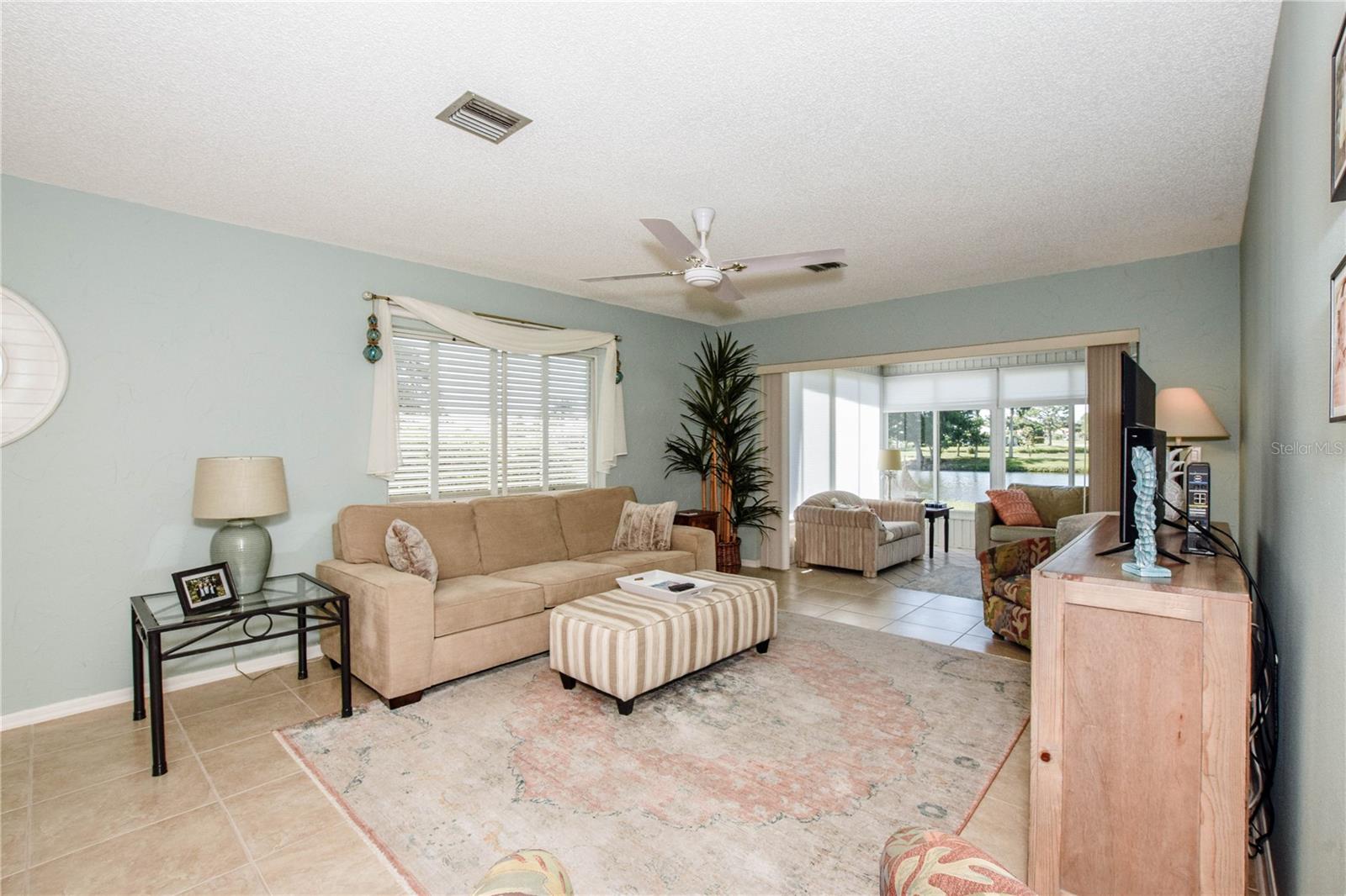 Listing Image #13