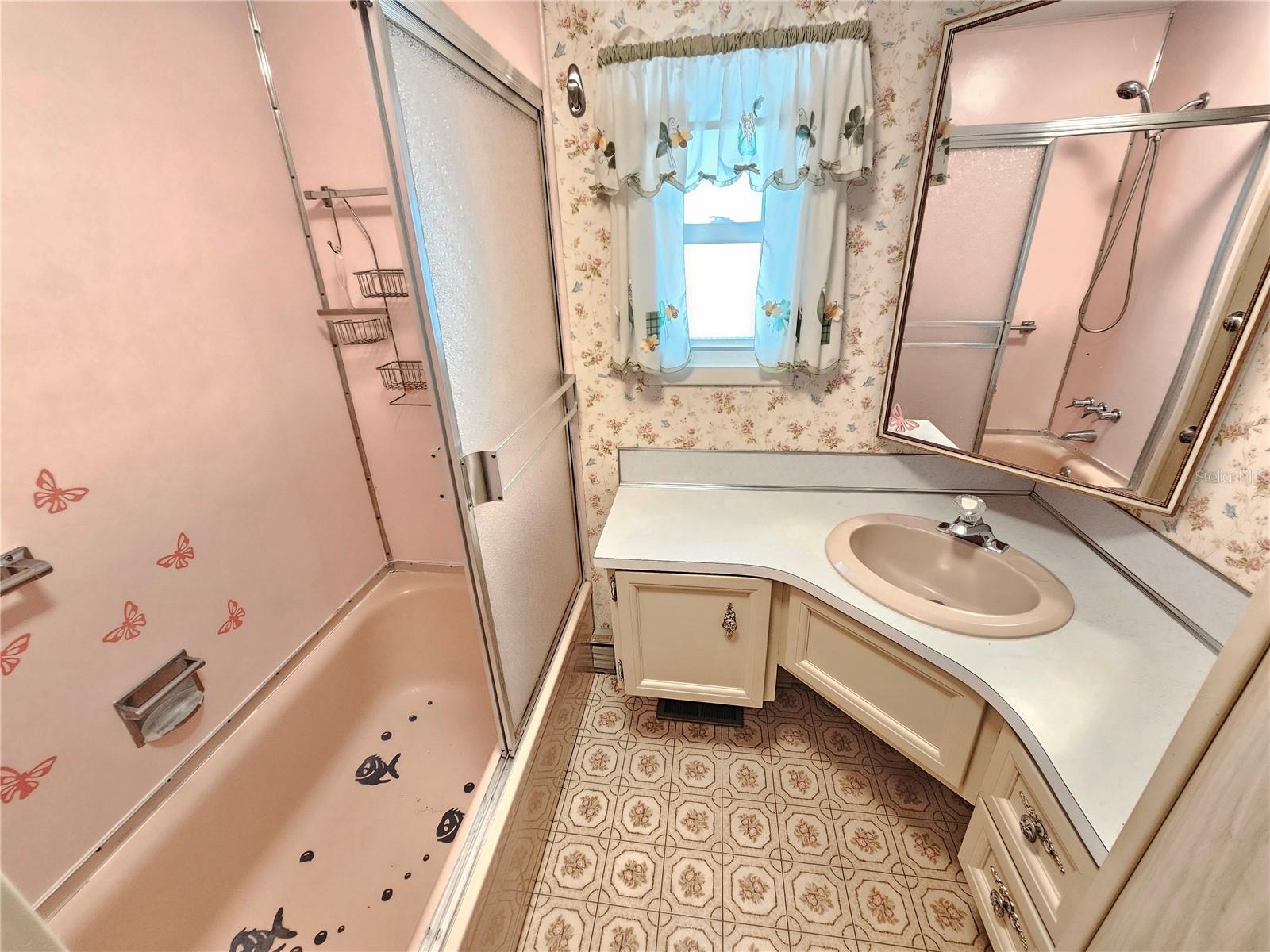Listing Image #11