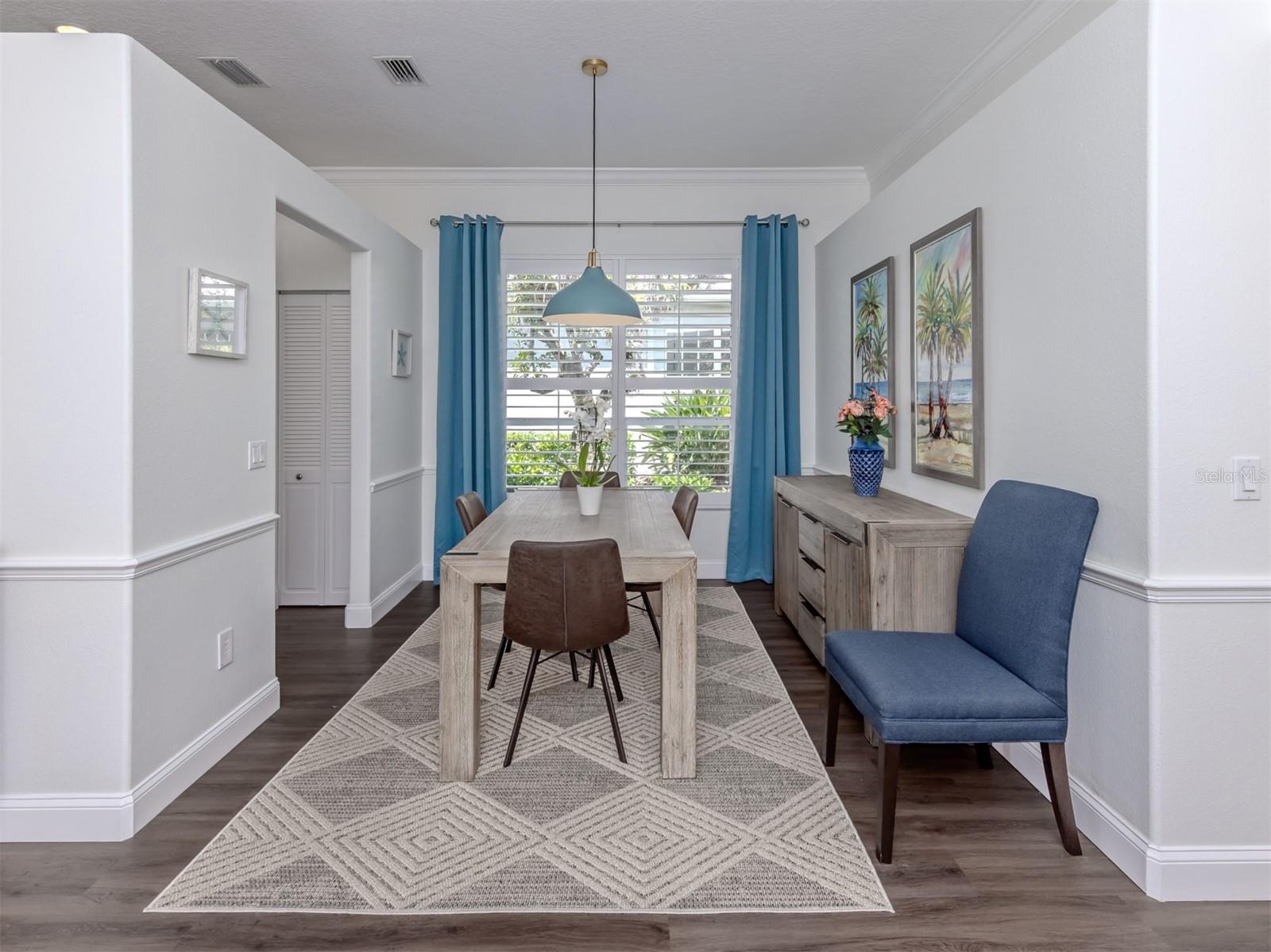 Listing Image #12