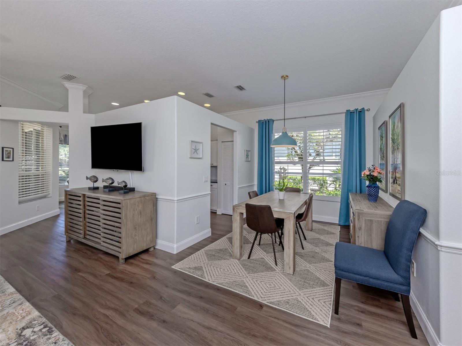 Listing Image #13