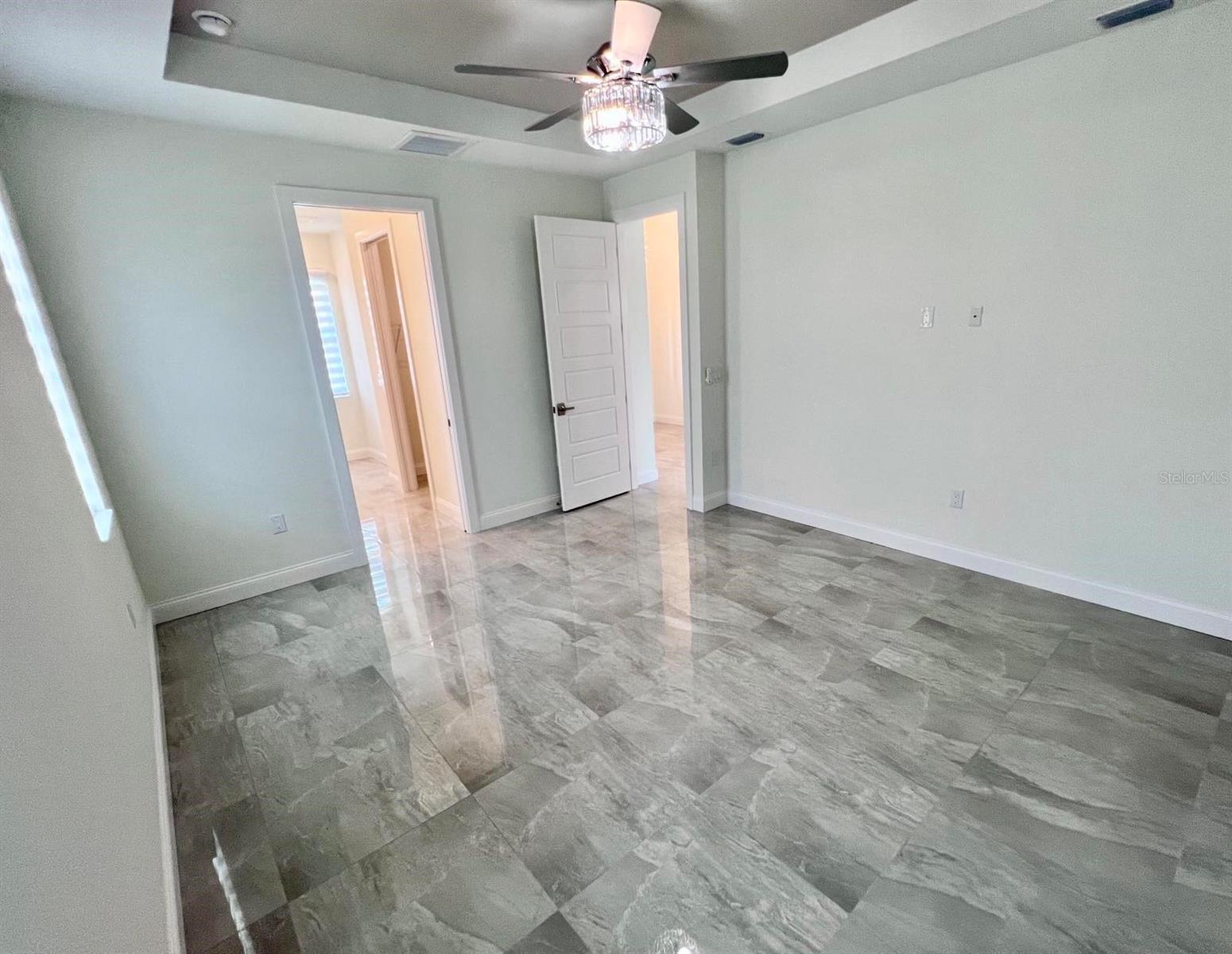 Listing Image #32
