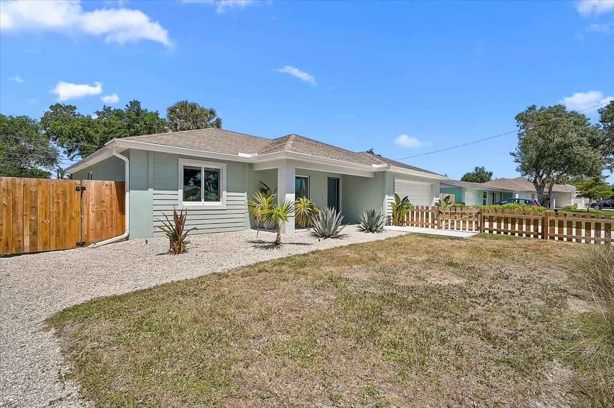 Listing Image #3