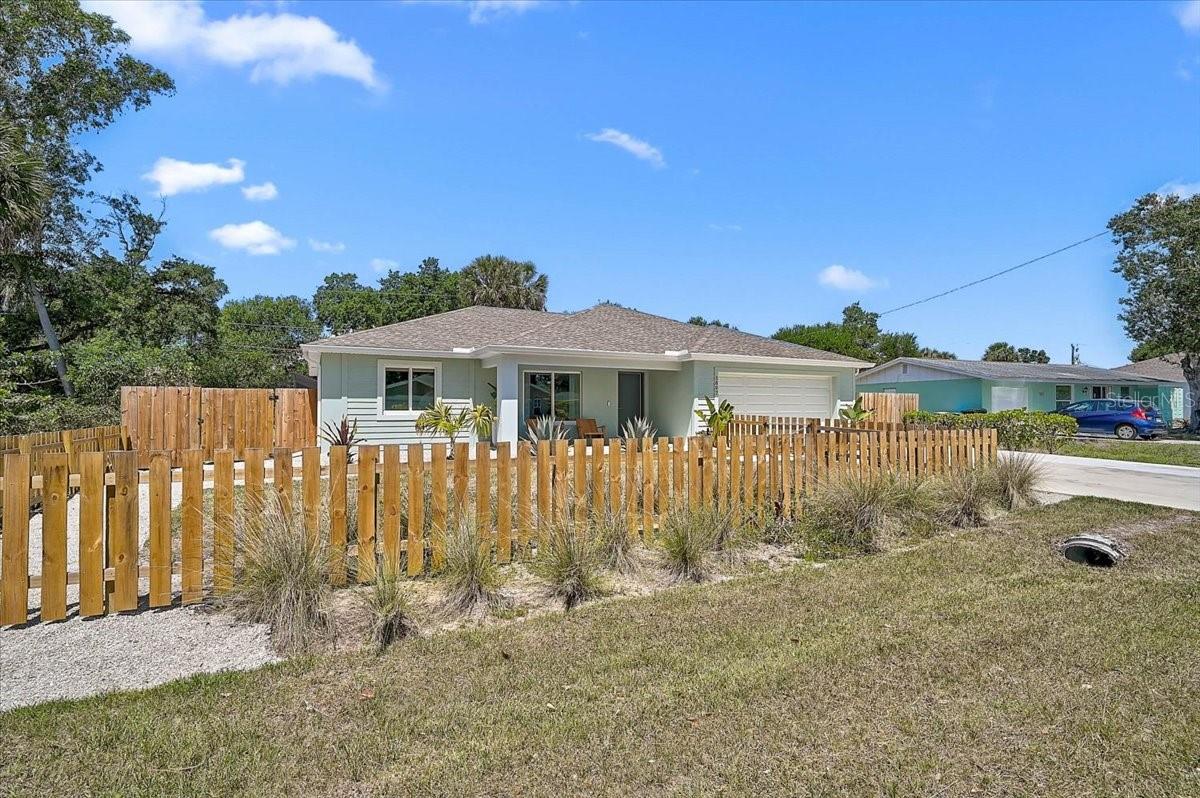 Listing Image #5