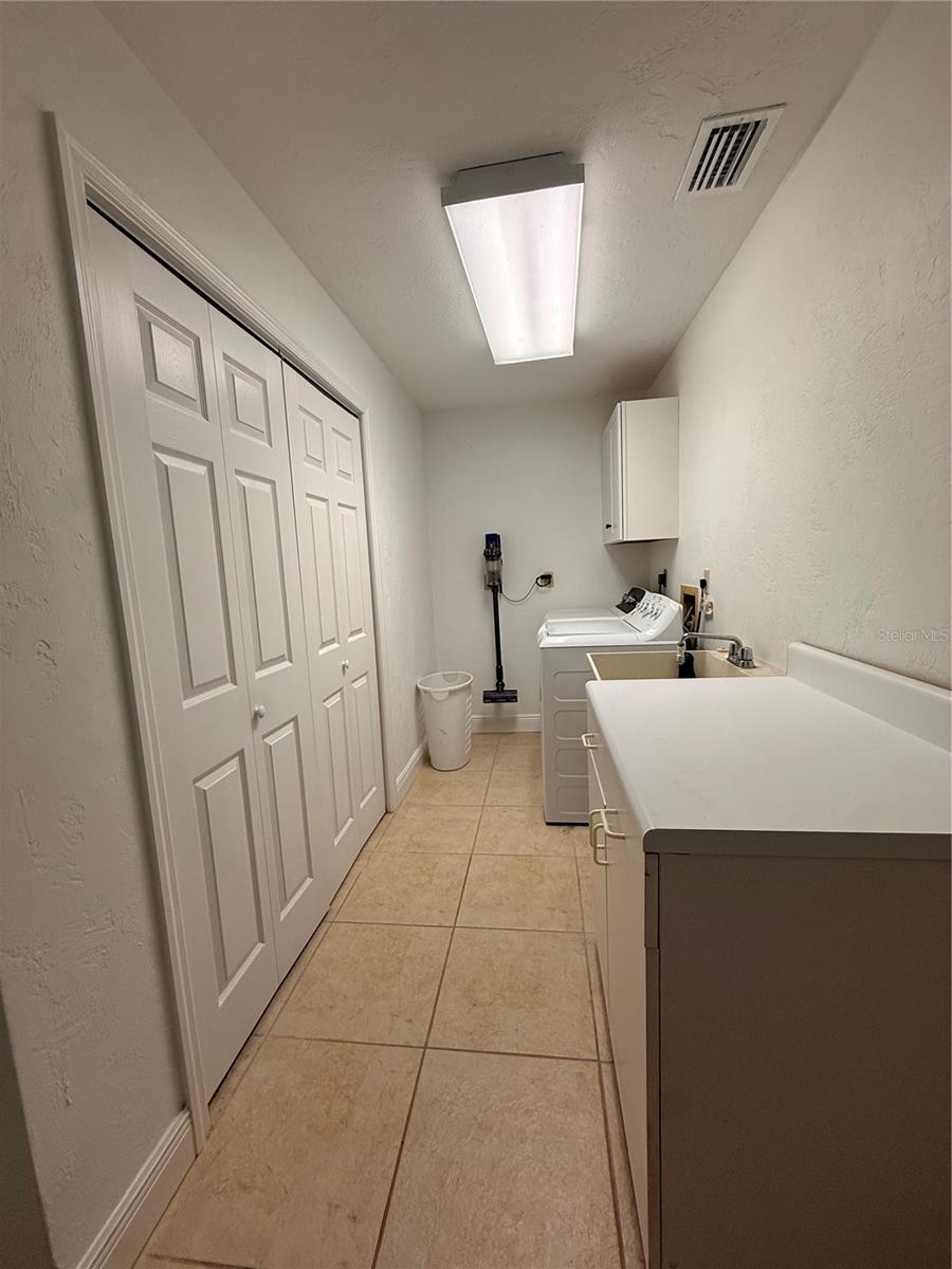 Listing Image #29