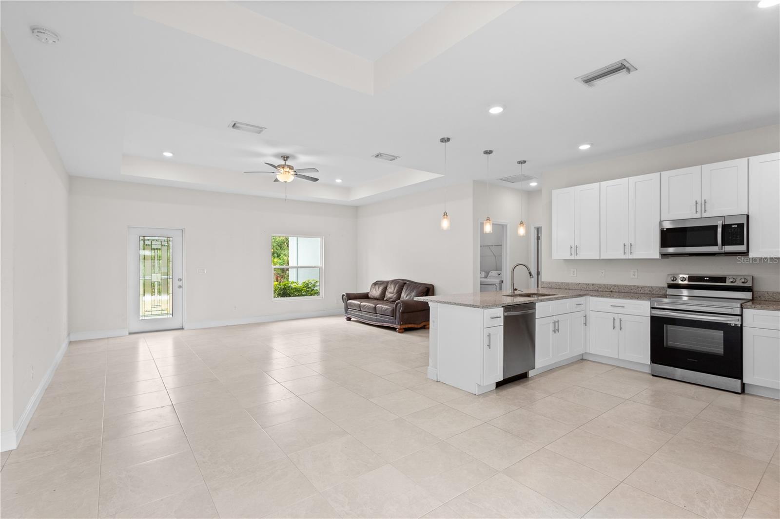Listing Image #7