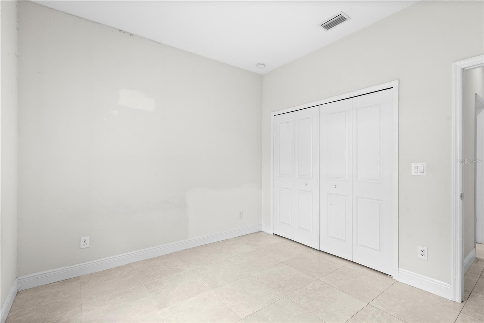 Listing Image #16