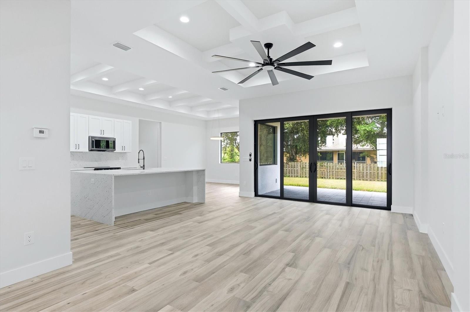 Listing Image #13