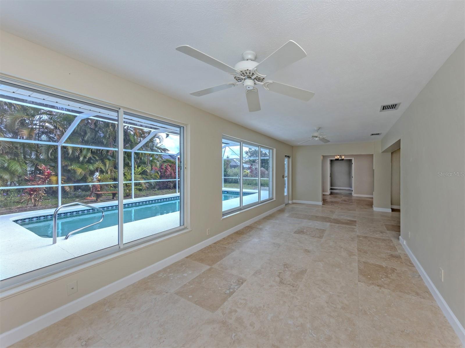 Listing Image #11