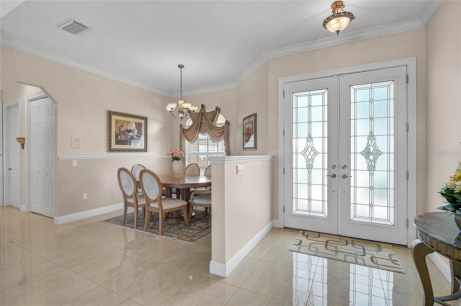 Listing Image #5