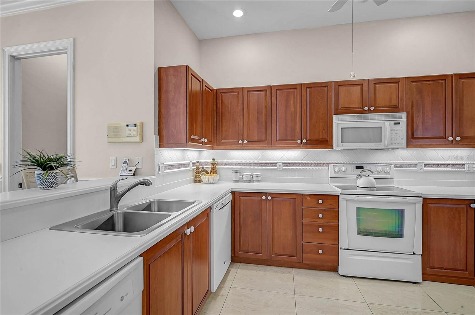 Listing Image #8