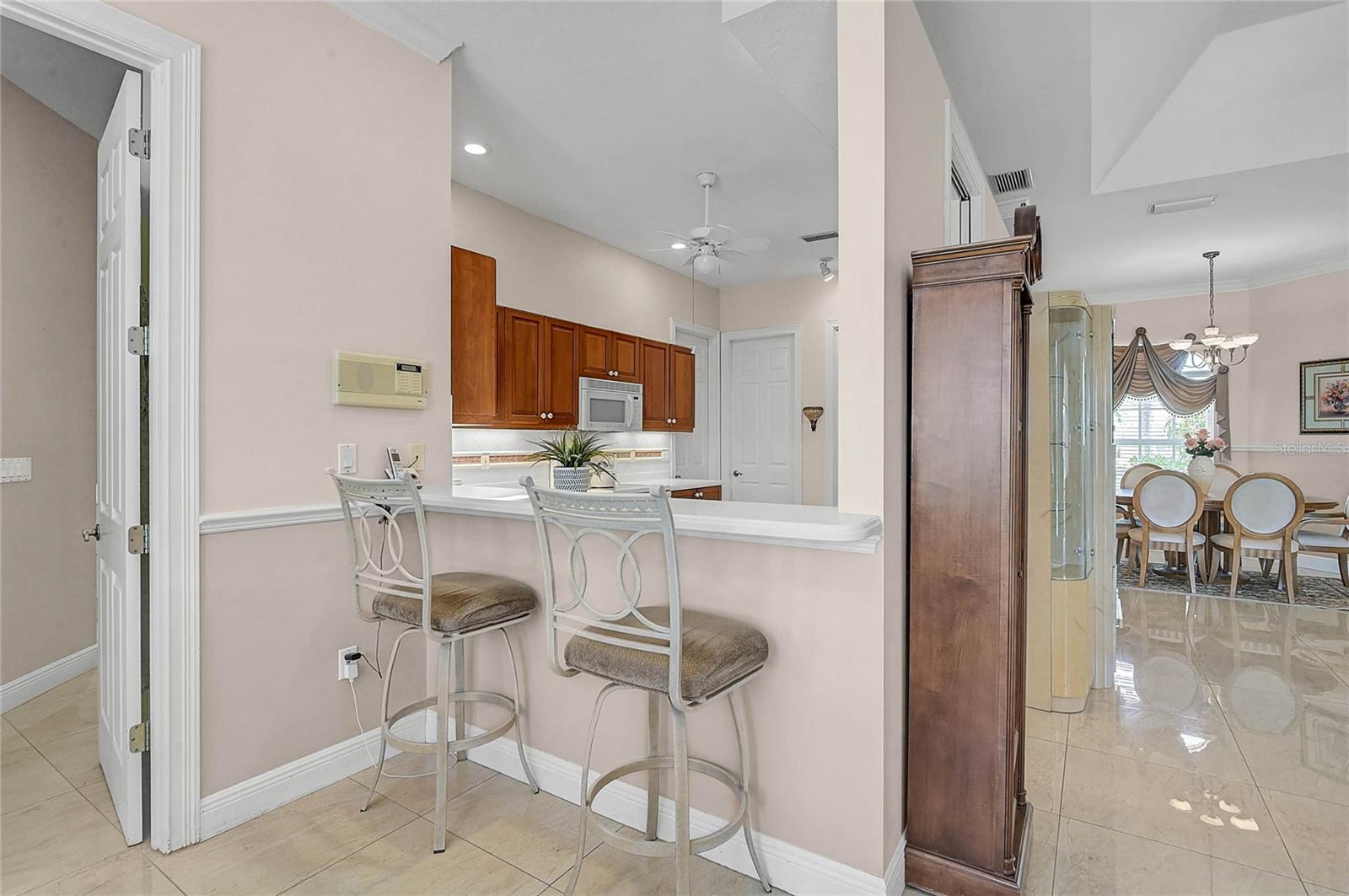Listing Image #11