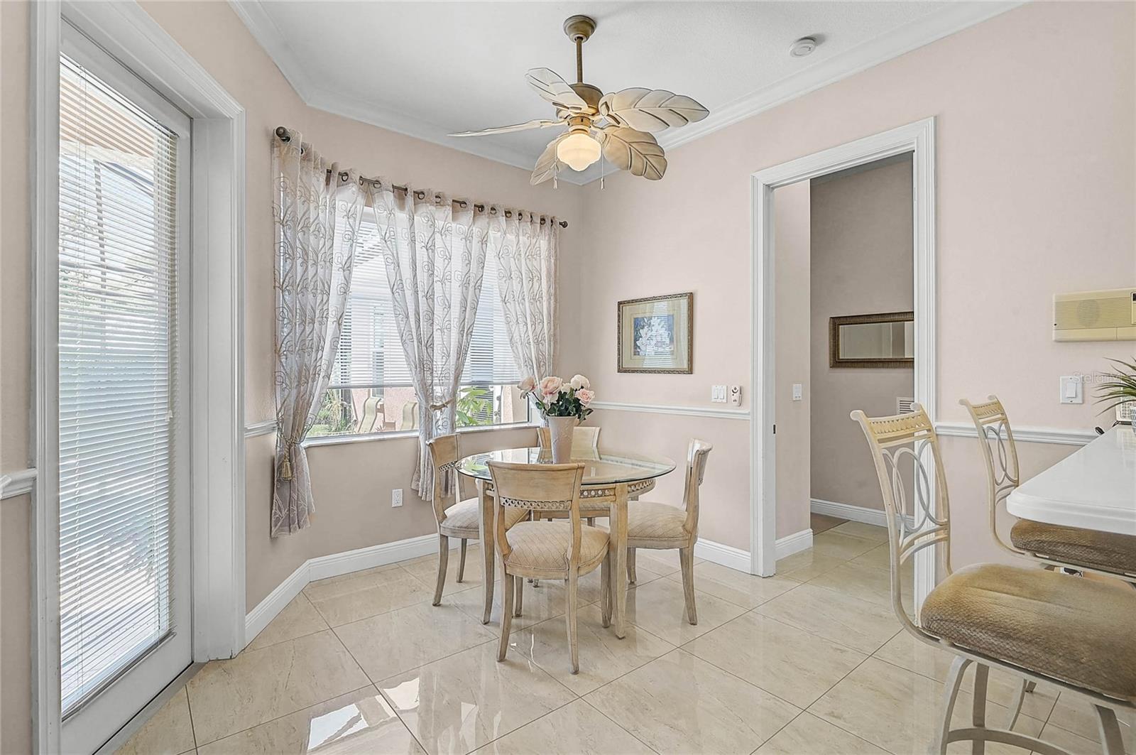 Listing Image #12