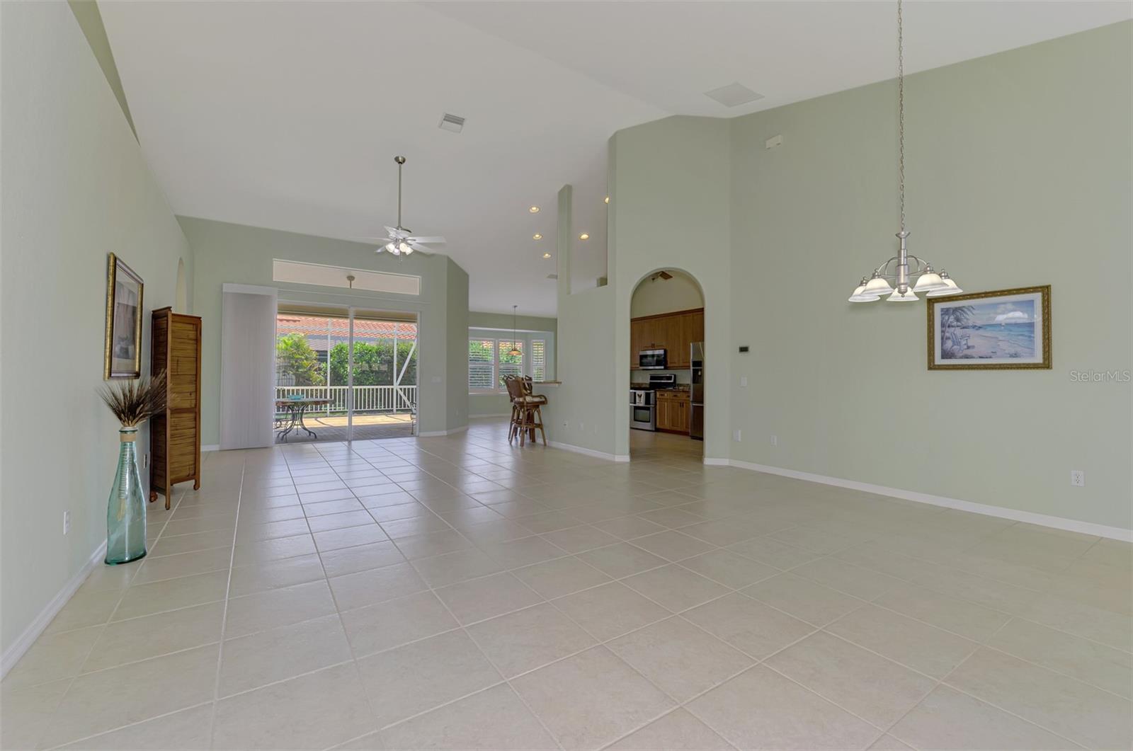 Listing Image #14