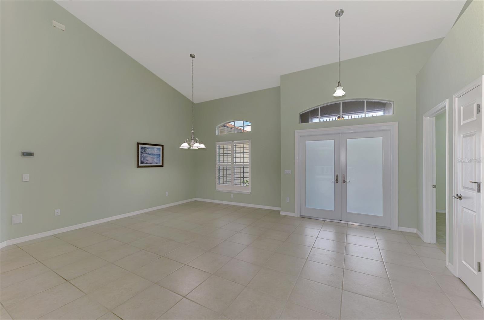 Listing Image #15