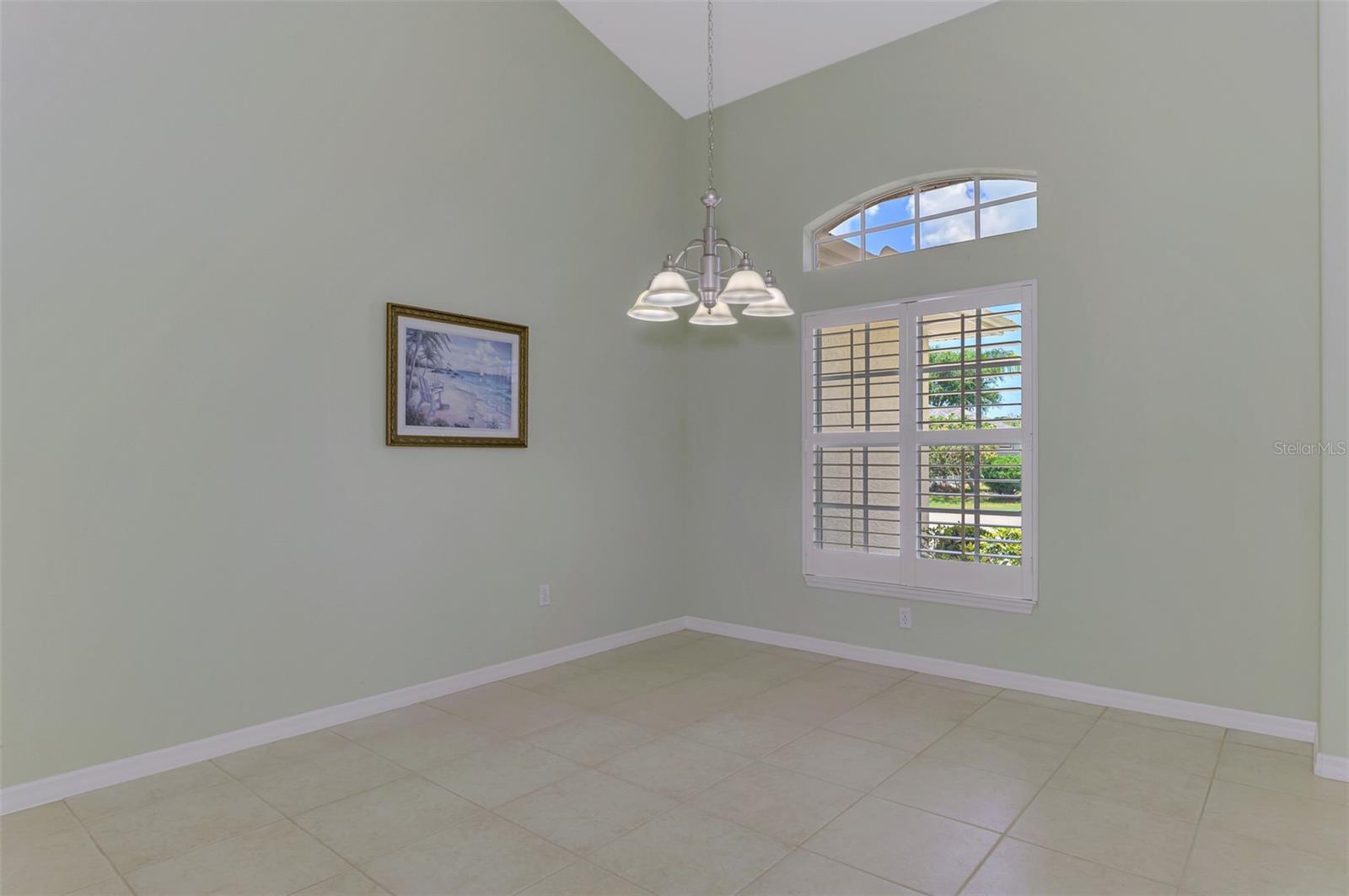 Listing Image #16