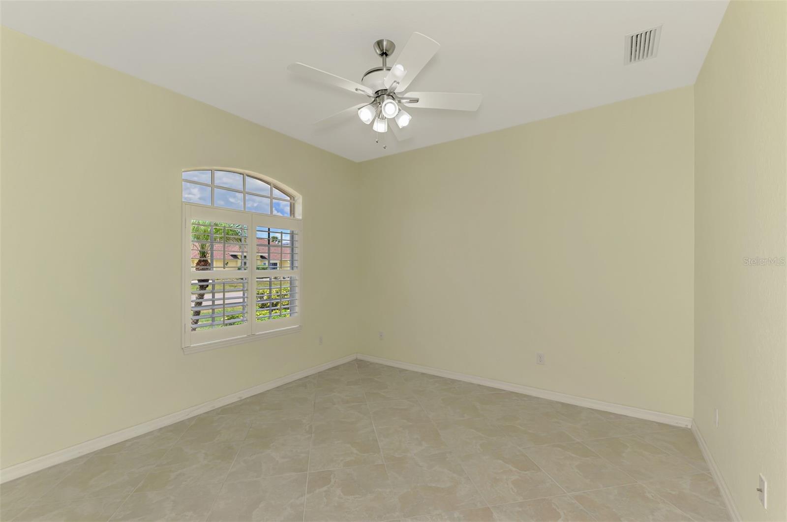 Listing Image #47