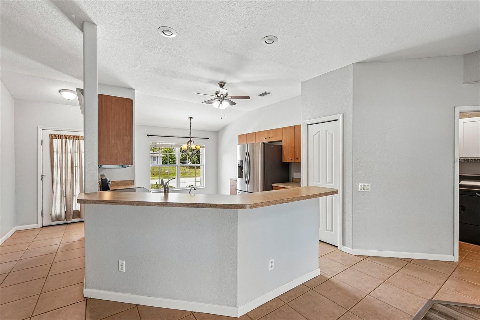 Listing Image #8