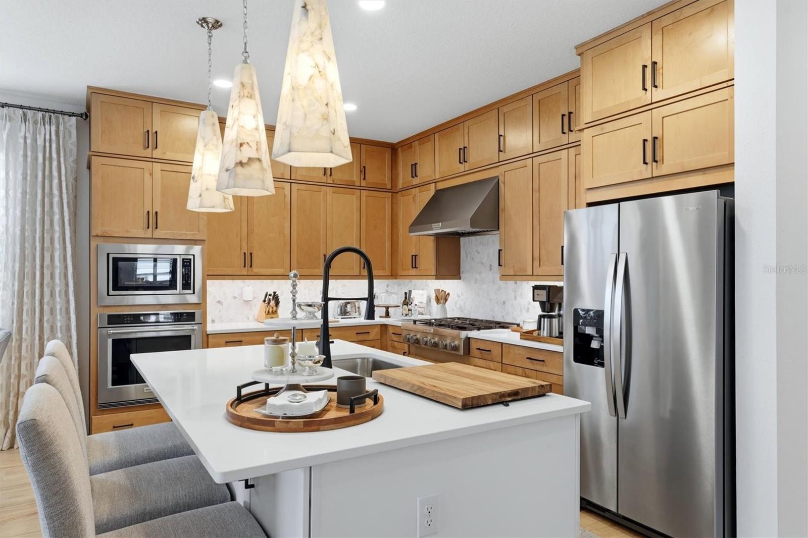 Listing Image #11