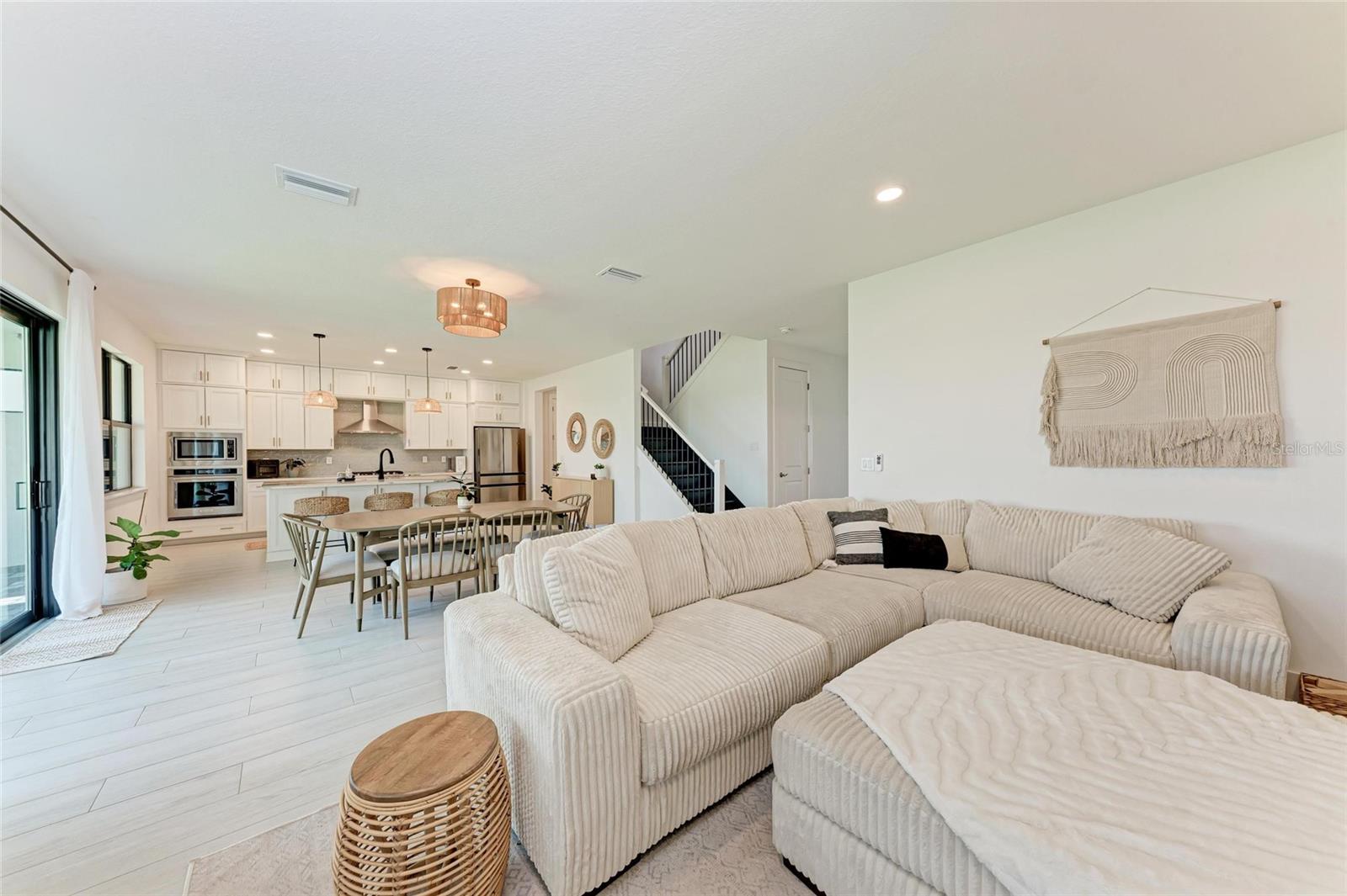 Listing Image #15