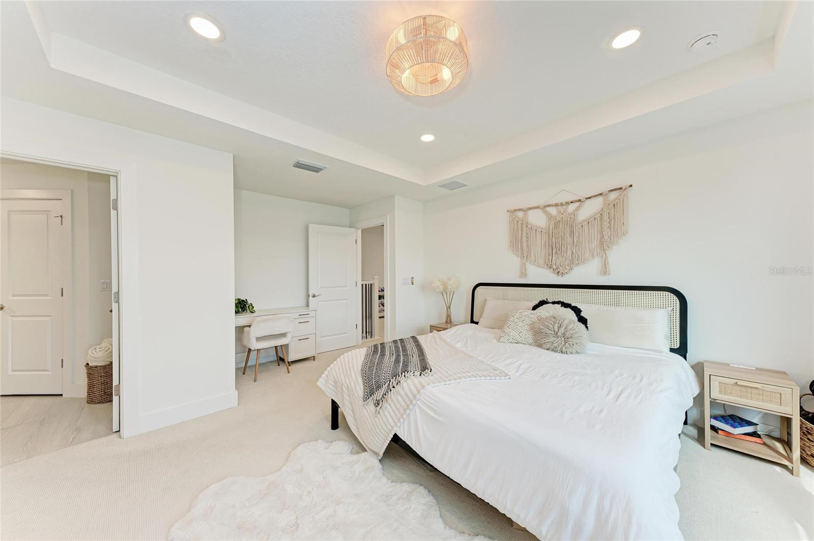 Listing Image #19