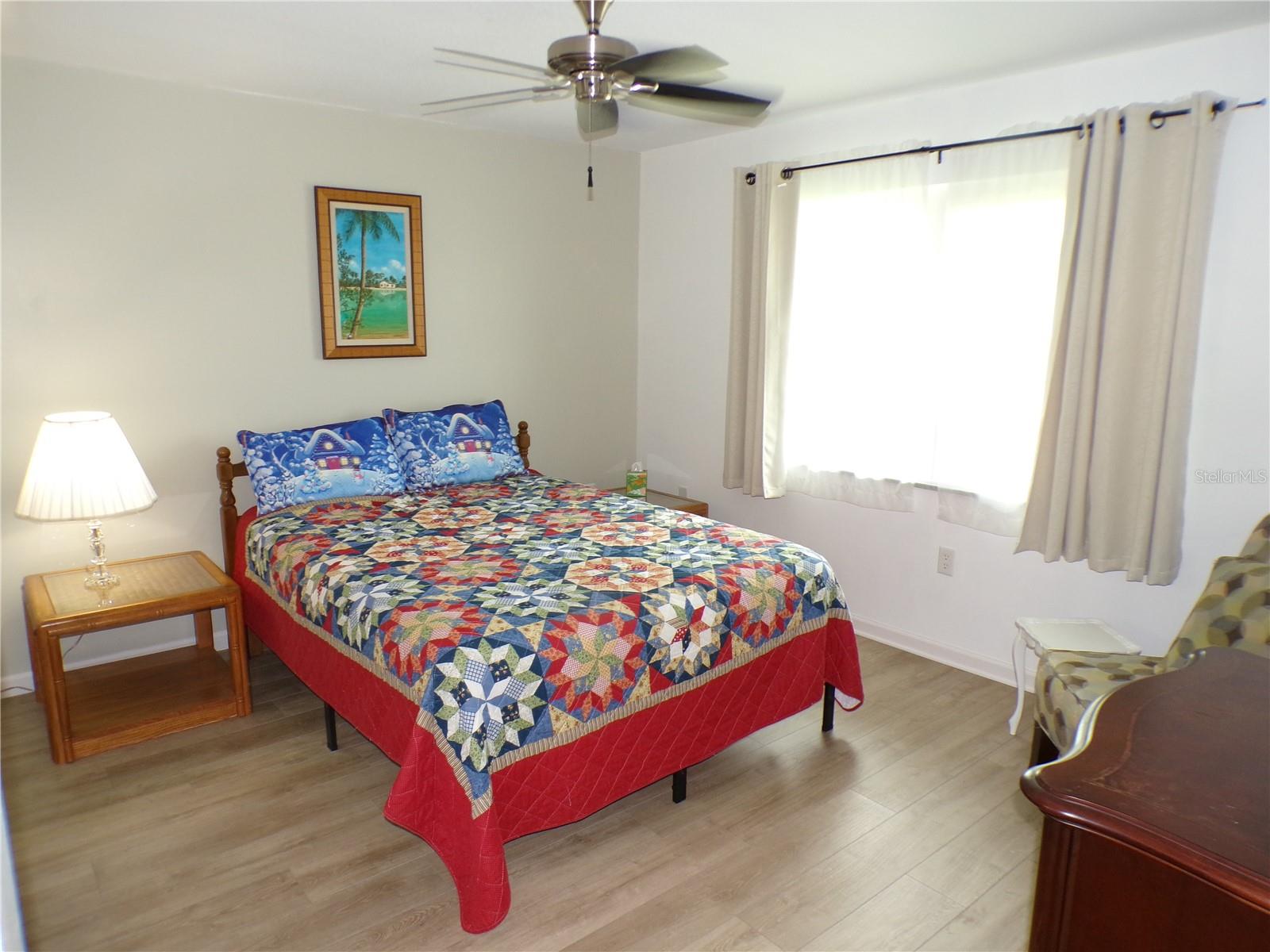 Listing Image #11