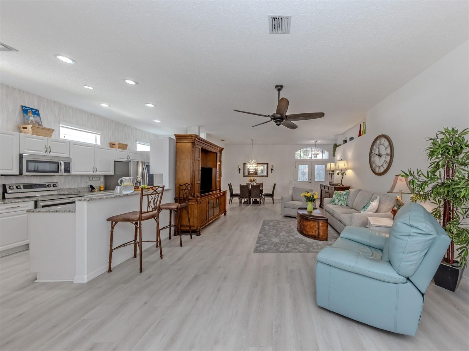Listing Image #5