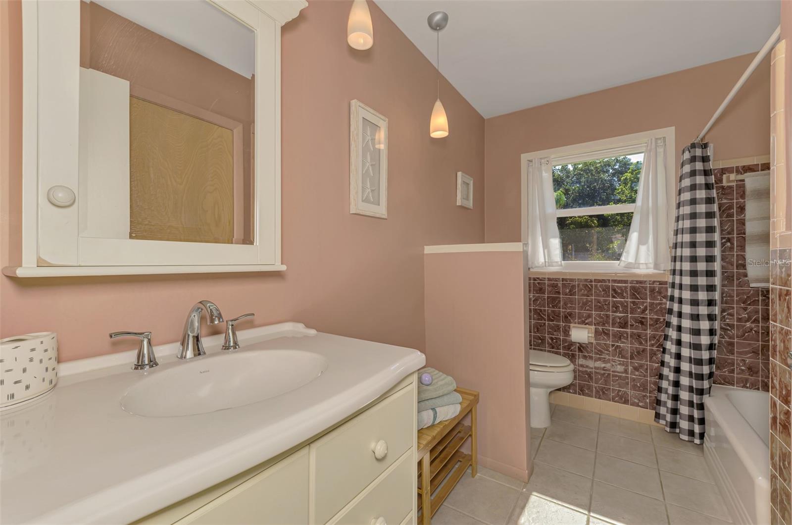 Listing Image #32