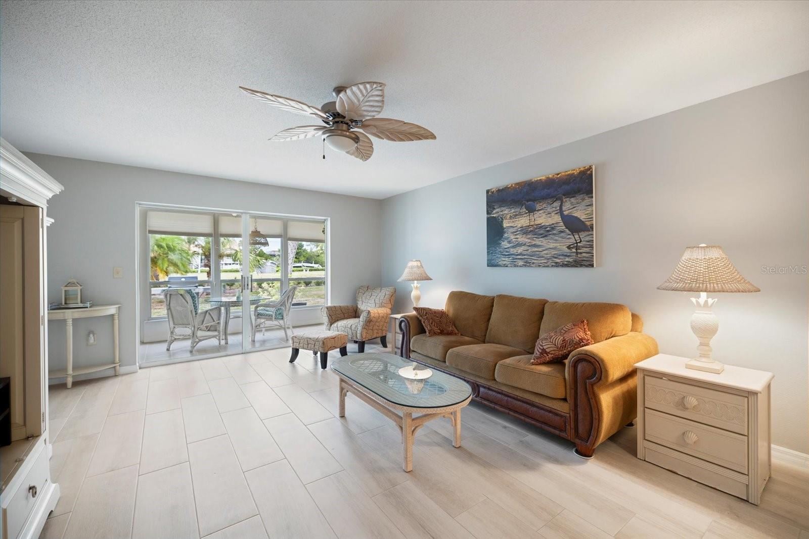 Listing Image #12