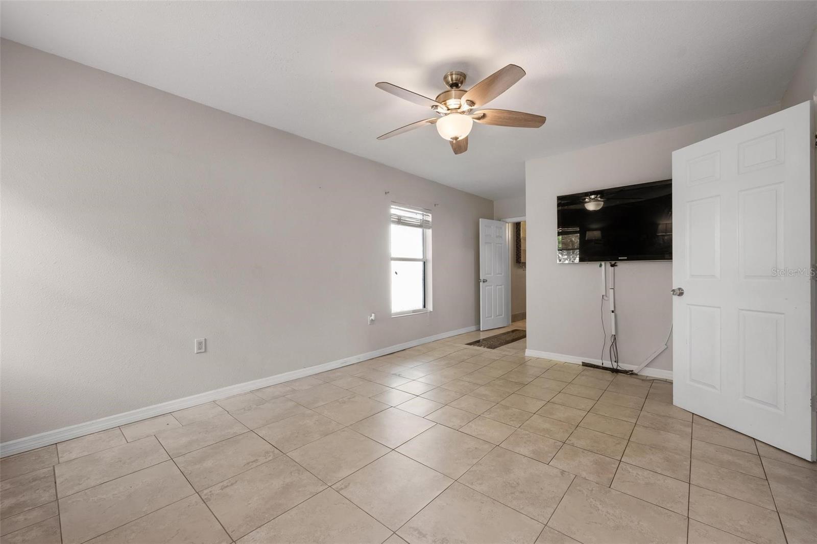 Listing Image #29